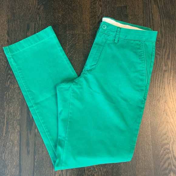 J. Crew Other - Kelly Green J. Crew Broken in Chinos. 31 x 32